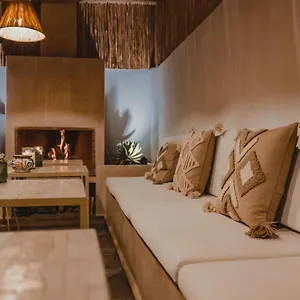 Tizou Riad
